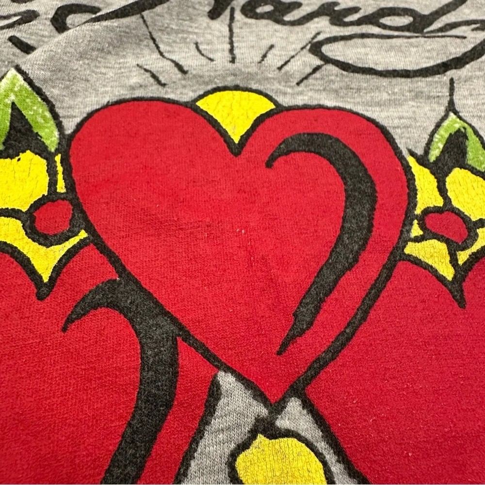 Ed Hardy Gray Cropped Top Tee Y2K Love Hearts Flash Tattoo Size Large Signature - Picture 5 of 8
